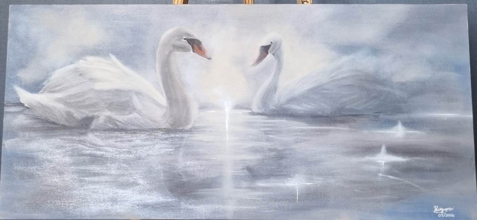 Quadro horizontal de cisnes no lago